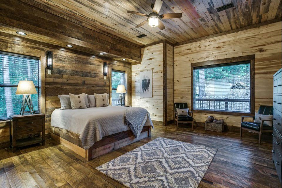 05-Rustic-Mountain-Lodge--Bedroom-1