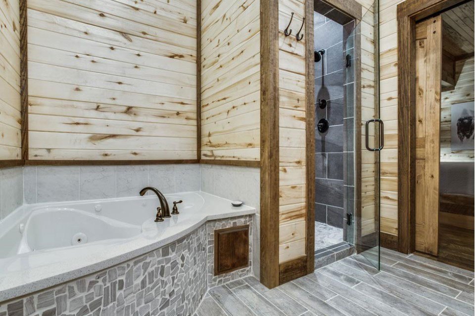 12-Rustic-Mountain-Lodge--Bathroom-1a